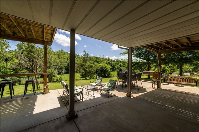 8252 Larue Road, Rogers, AR 72756