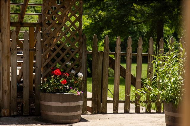 8252 Larue Road, Rogers, AR 72756