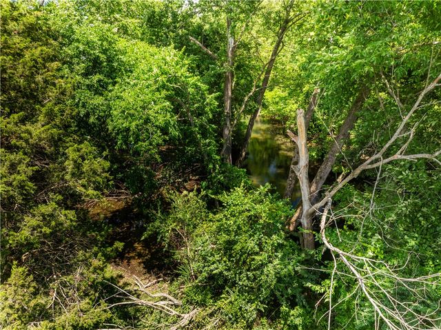 8252 Larue Road, Rogers, AR 72756