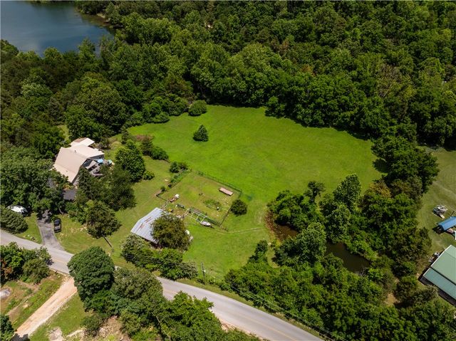 8252 Larue Road, Rogers, AR 72756