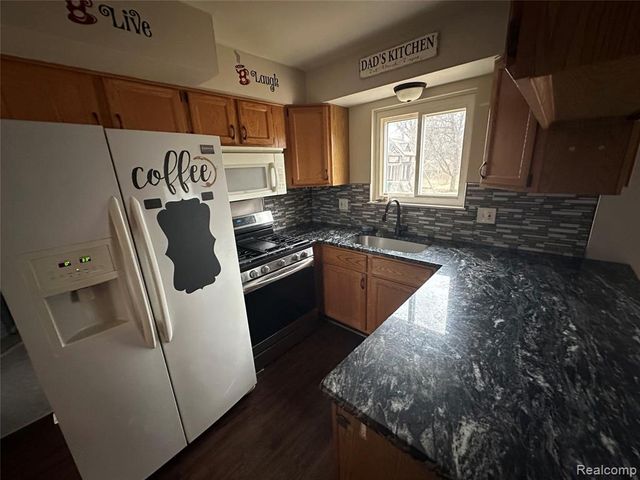 11119 Dudley Street, Taylor, MI 48180