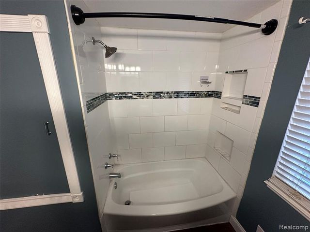 11119 Dudley Street, Taylor, MI 48180