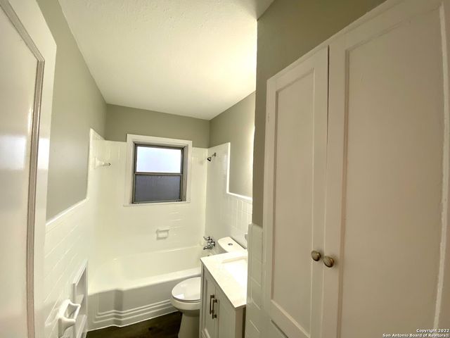 178 sweetbriar, San Antonio, TX 78228