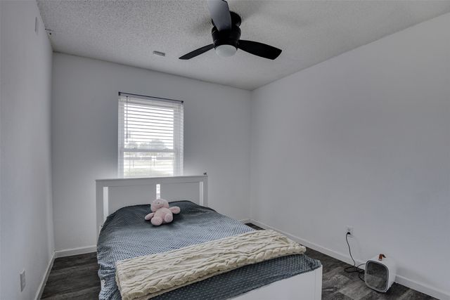 309 Sunnyview Drive, Mansfield, TX 76063
