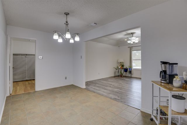 309 Sunnyview Drive, Mansfield, TX 76063