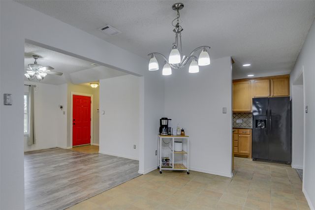 309 Sunnyview Drive, Mansfield, TX 76063