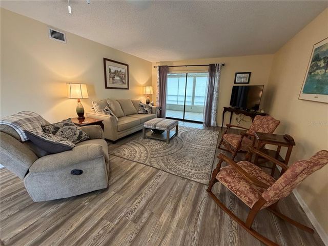 5400 34TH STREET W H7, Bradenton, FL 34210