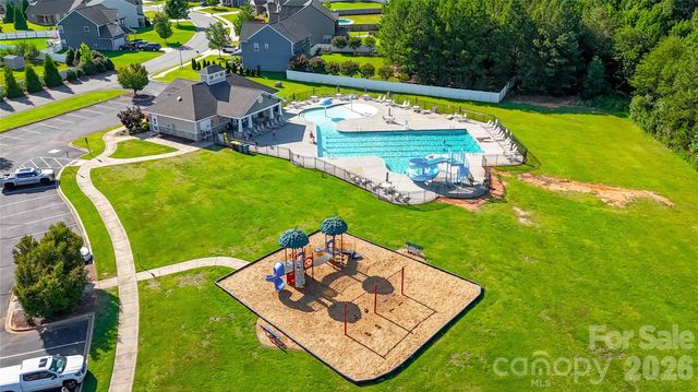 2449 Seagull Drive, Denver, NC 28037