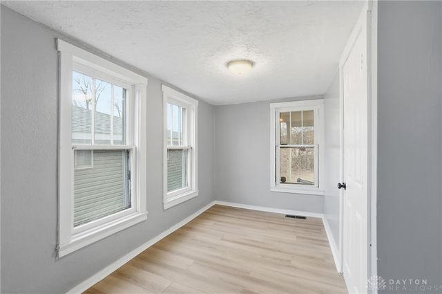 127 Colgate Avenue, Dayton, OH 45417