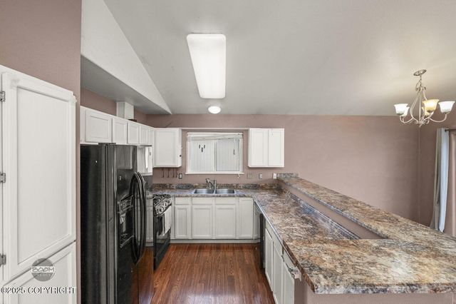 3933 Sycamore Loop, Anchorage, AK 99504