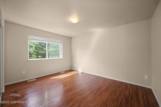 3933 Sycamore Loop, Anchorage, AK 99504