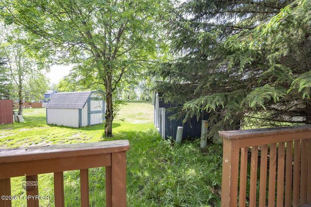 3933 Sycamore Loop, Anchorage, AK 99504