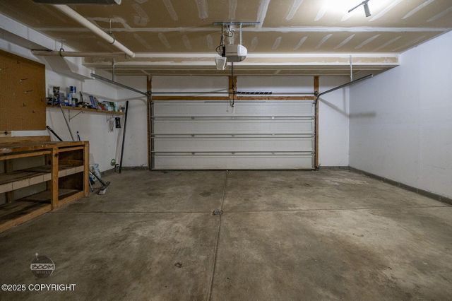 3933 Sycamore Loop, Anchorage, AK 99504