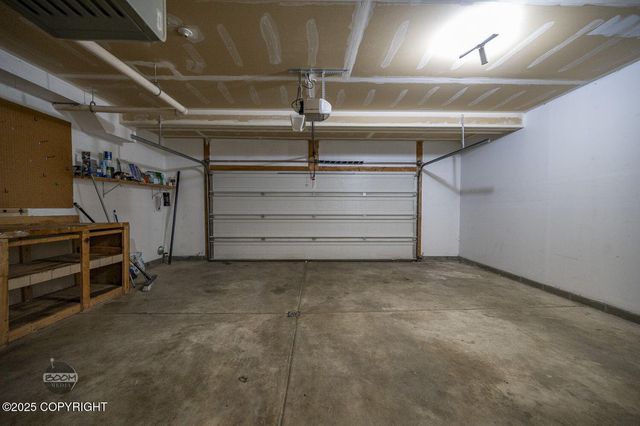 3933 Sycamore Loop, Anchorage, AK 99504