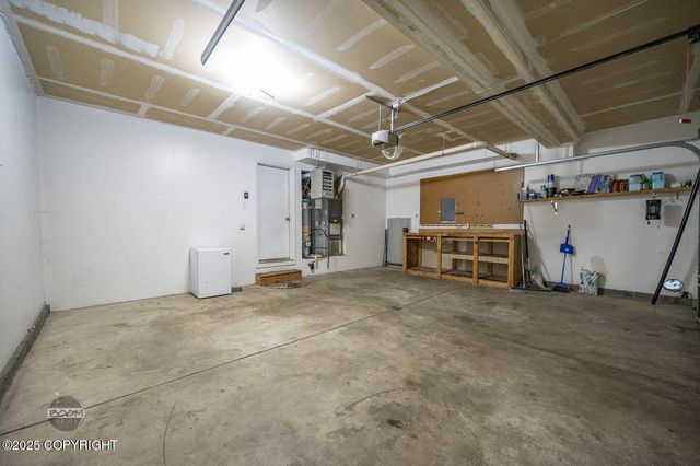 3933 Sycamore Loop, Anchorage, AK 99504