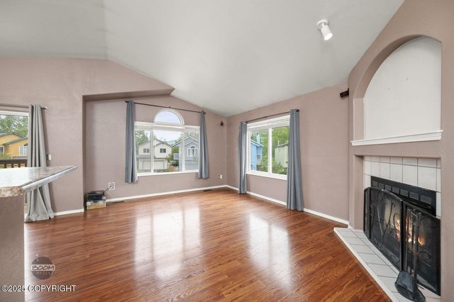 3933 Sycamore Loop, Anchorage, AK 99504