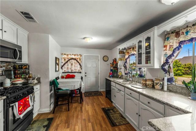 1508 E Queensdale, Compton, CA 90221