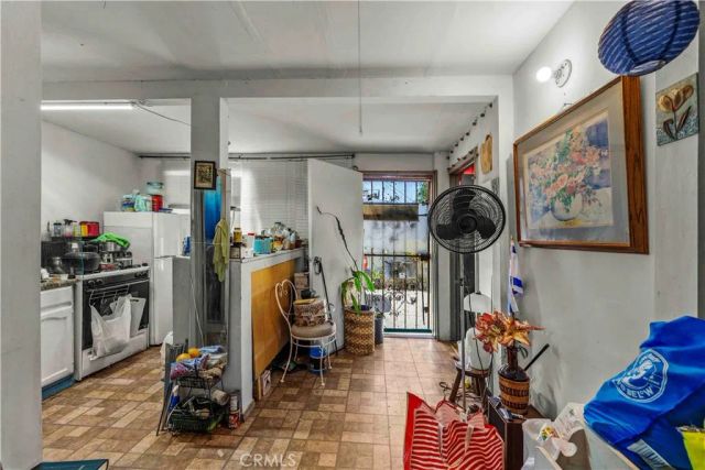 1508 E Queensdale, Compton, CA 90221