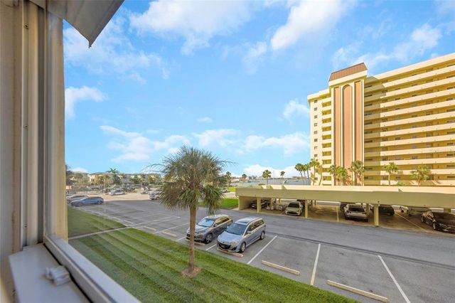 4550 COVE CIRCLE 207, St Petersburg, FL 33708