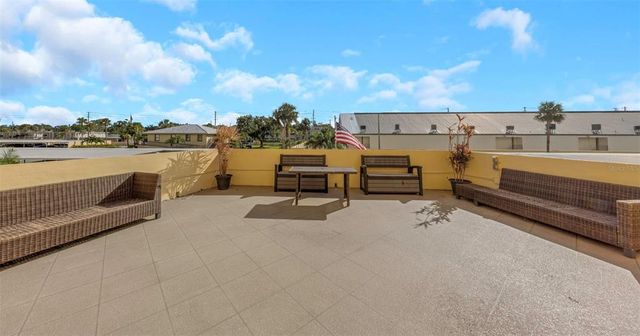 4550 COVE CIRCLE 207, St Petersburg, FL 33708