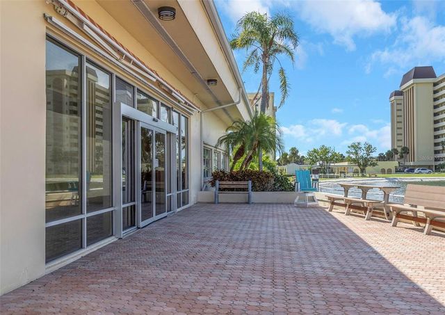 4550 COVE CIRCLE 207, St Petersburg, FL 33708
