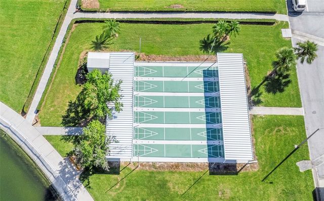4550 COVE CIRCLE 207, St Petersburg, FL 33708