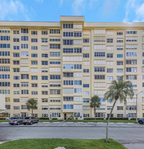 4550 COVE CIRCLE 207, St Petersburg, FL 33708