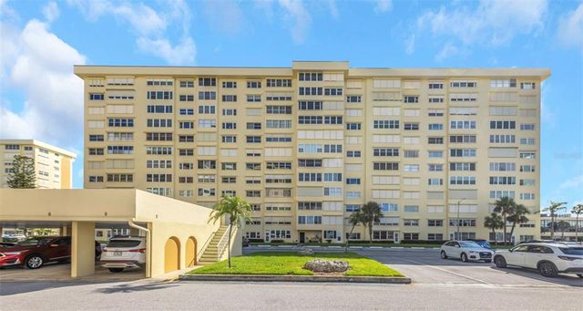 4550 COVE CIRCLE 207, St Petersburg, FL 33708