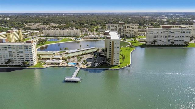 4550 COVE CIRCLE 207, St Petersburg, FL 33708