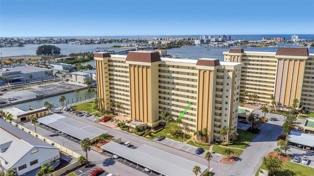4550 COVE CIRCLE 207, St Petersburg, FL 33708