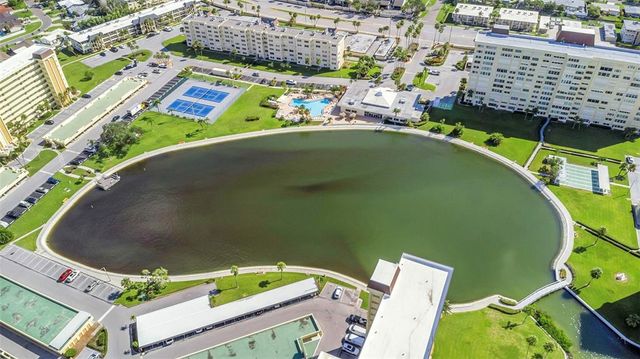 4550 COVE CIRCLE 207, St Petersburg, FL 33708
