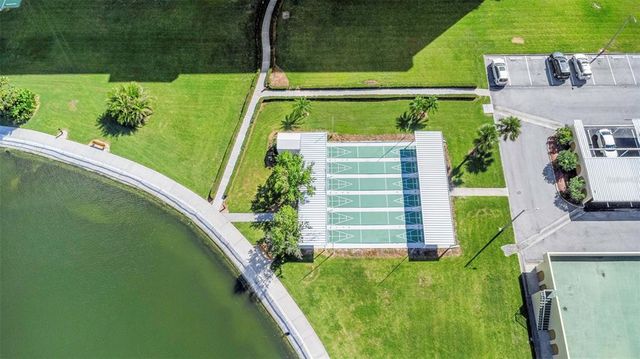 4550 COVE CIRCLE 207, St Petersburg, FL 33708