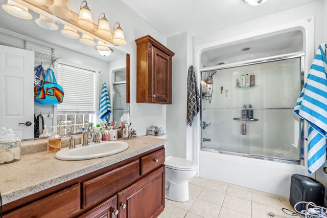 160 S Elm Street, Manchester, NH 03103