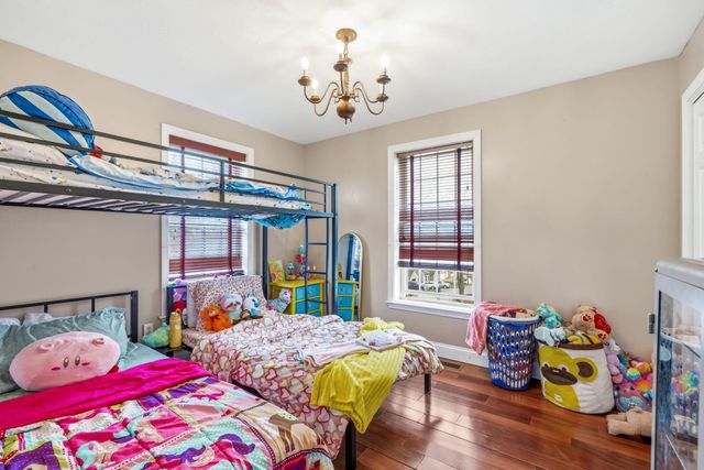 160 S Elm Street, Manchester, NH 03103