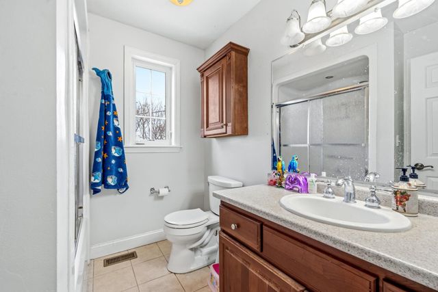 160 S Elm Street, Manchester, NH 03103