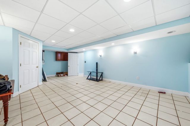 160 S Elm Street, Manchester, NH 03103