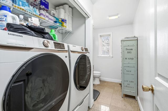 160 S Elm Street, Manchester, NH 03103