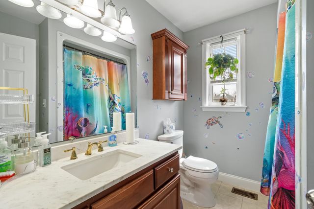 160 S Elm Street, Manchester, NH 03103