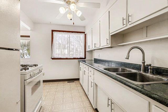 611 E Roosevelt Avenue E, Battle Creek, MI 49017