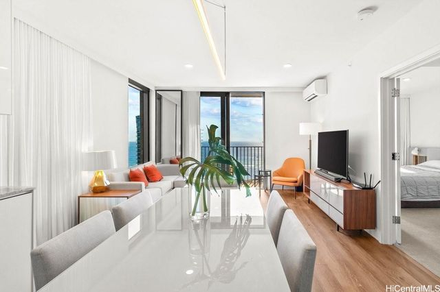 987 Queen Street 3602, Honolulu, HI 96814