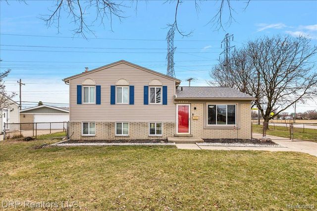 44012 Carrnation Drive, Sterling Heights, MI 48313