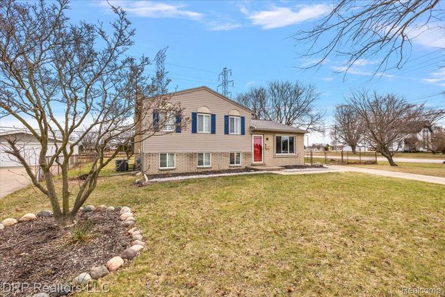 44012 Carrnation Drive, Sterling Heights, MI 48313