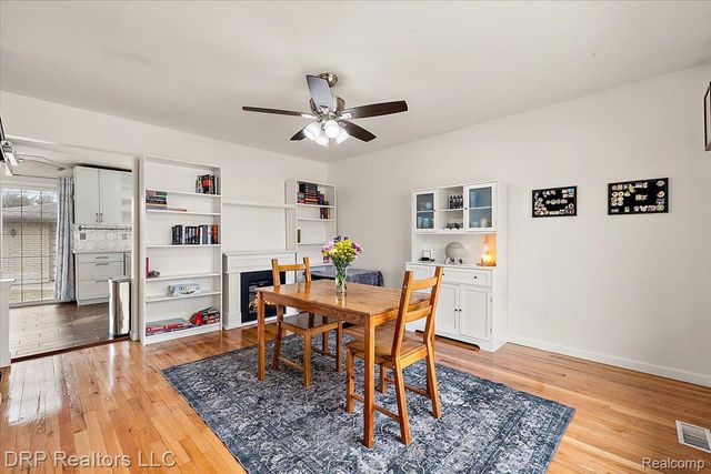 44012 Carrnation Drive, Sterling Heights, MI 48313