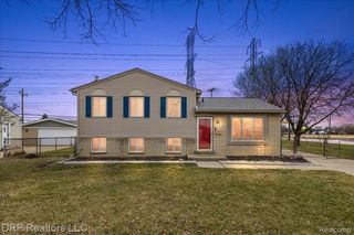 44012 Carrnation Drive, Sterling Heights, MI 48313