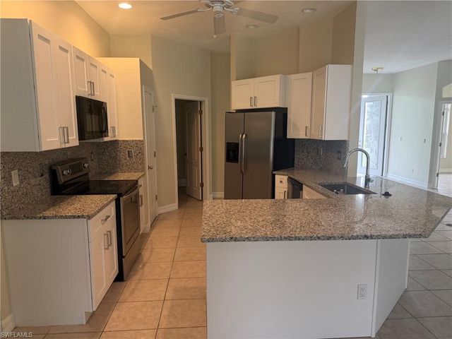 614 SW 57th ST, Cape Coral, FL 33914