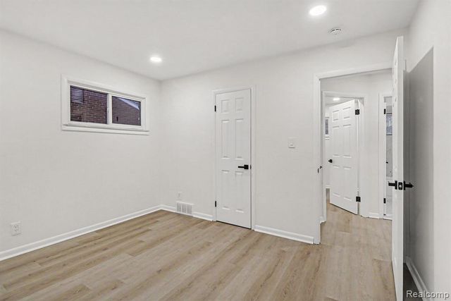 7882 Campbell Street, Taylor, MI 48180