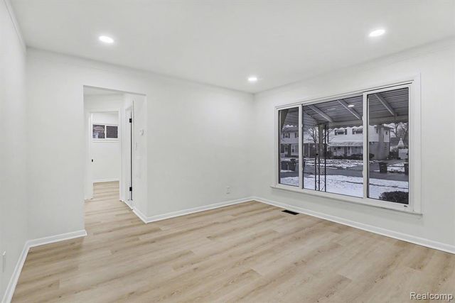 7882 Campbell Street, Taylor, MI 48180