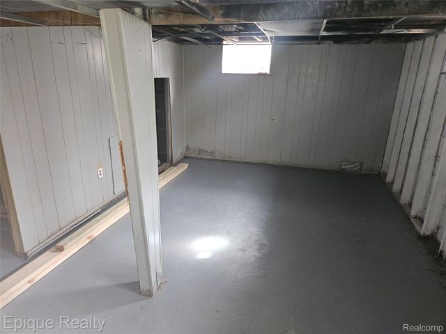 6137 Radnor Street, Detroit, MI 48224