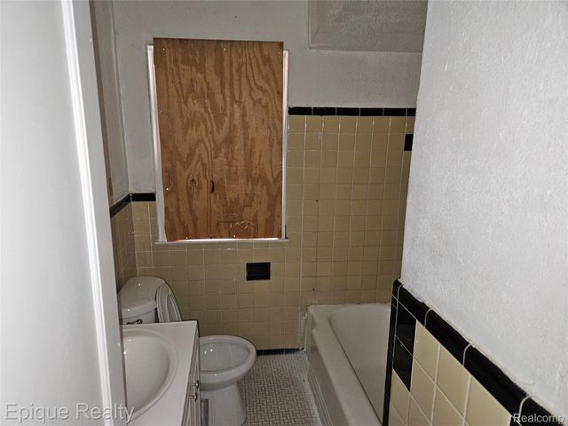 6137 Radnor Street, Detroit, MI 48224