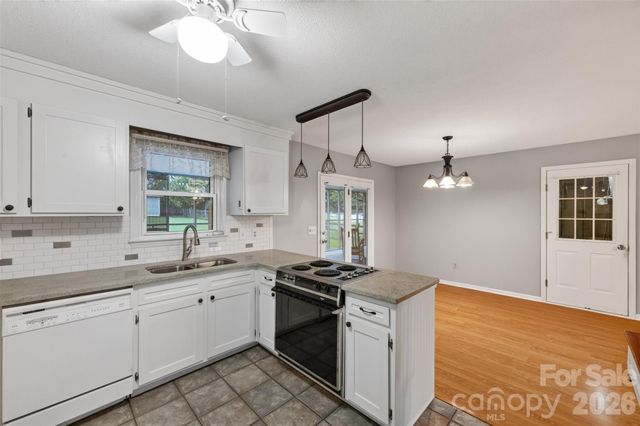 3550 Farm Lake Drive SW, Concord, NC 28027